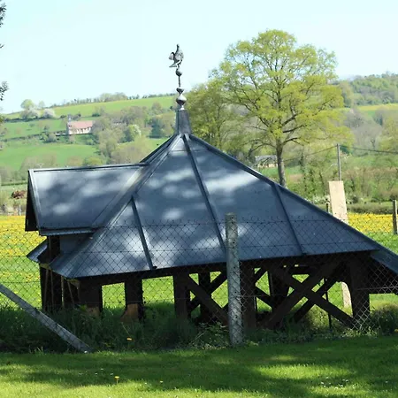Casa di campagna Charmante Maison Normande Avec Jardin, Animaux Admis, Proche Randonnée - Fr-1-497-5 Saint-Pierre-la-Riviere